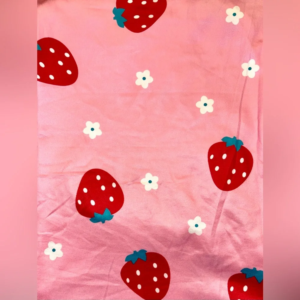 Strawberry Print Pajama Set Pink Women’s Size M